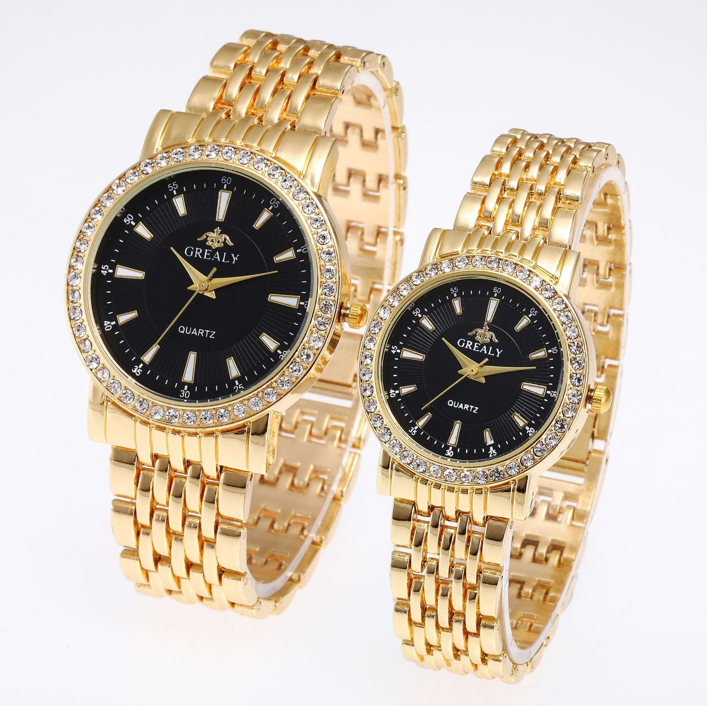 Montre pour couple avec cadran romain et bracelet en acier orné de diamants