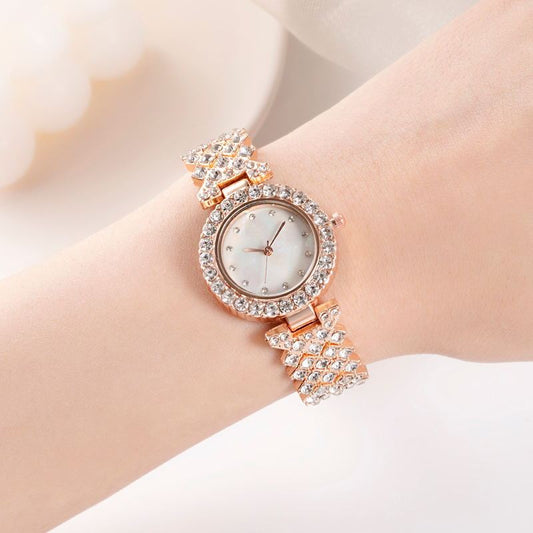 Montre à quartz pour femmes, simple et élégante, en alliage avec diamants