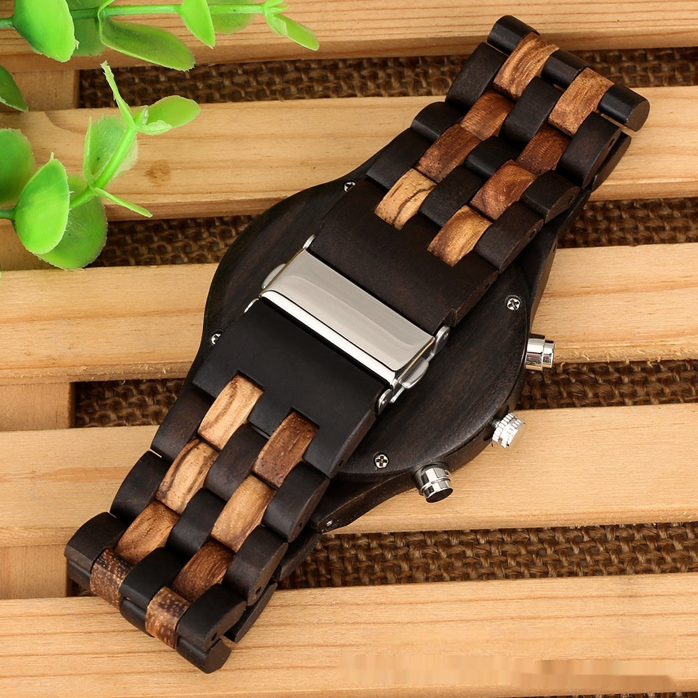 Montre à quartz avec bracelet en bois complet et fonctionnalités multiples.