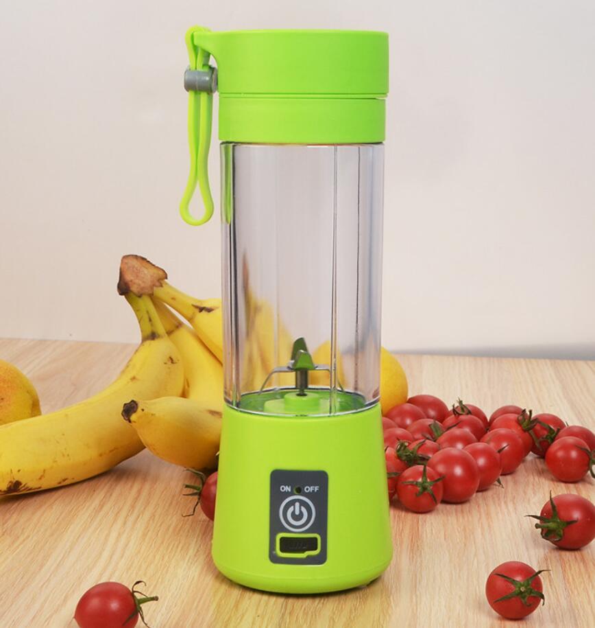 Presse-agrumes électrique Mini USB pour les fruits citronnés.