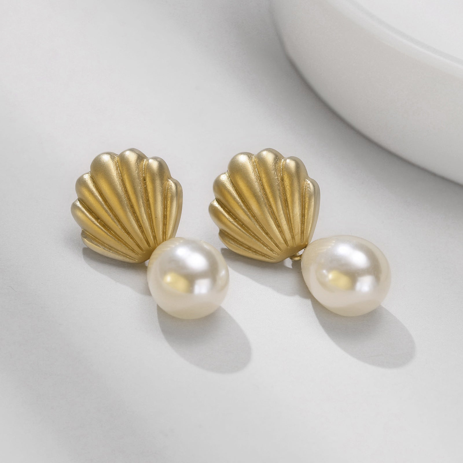 Perle artificielle Niche Boucles d'oreilles en or 18 carats pour femmes - Ivory Deals Market