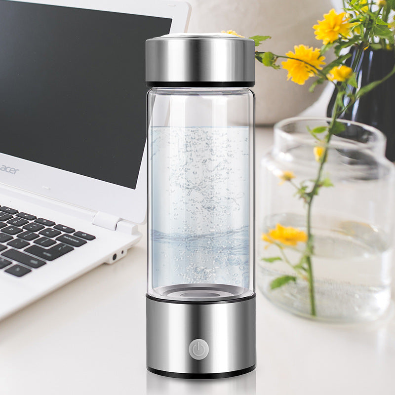 Tasse d'eau intelligente améliorée pour la santé avec machine à eau à l'hydrogène. Puissance de l'hydrogène en direct.