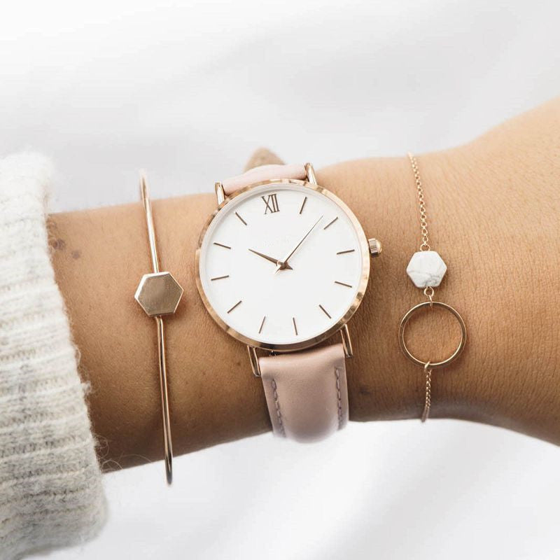 Montres pour femmes en cuir, montre à quartz pour dames.