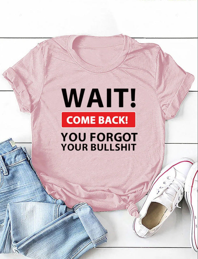 T-shirt imprimé à la mode pour femmes.