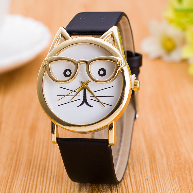 Montre pour enfants avec de jolis dessins animés.