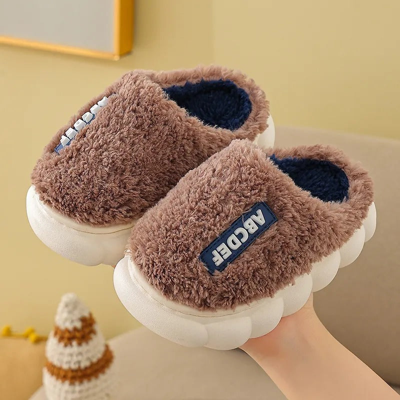 Chaussons en coton pour enfants avec semelle souple simple.