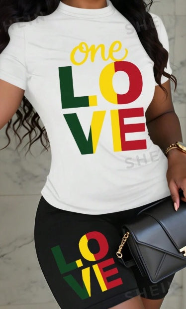 Ensemble confortable de t-shirt à manches courtes imprimé numérique avec slogan LOVE pour femmes et short.