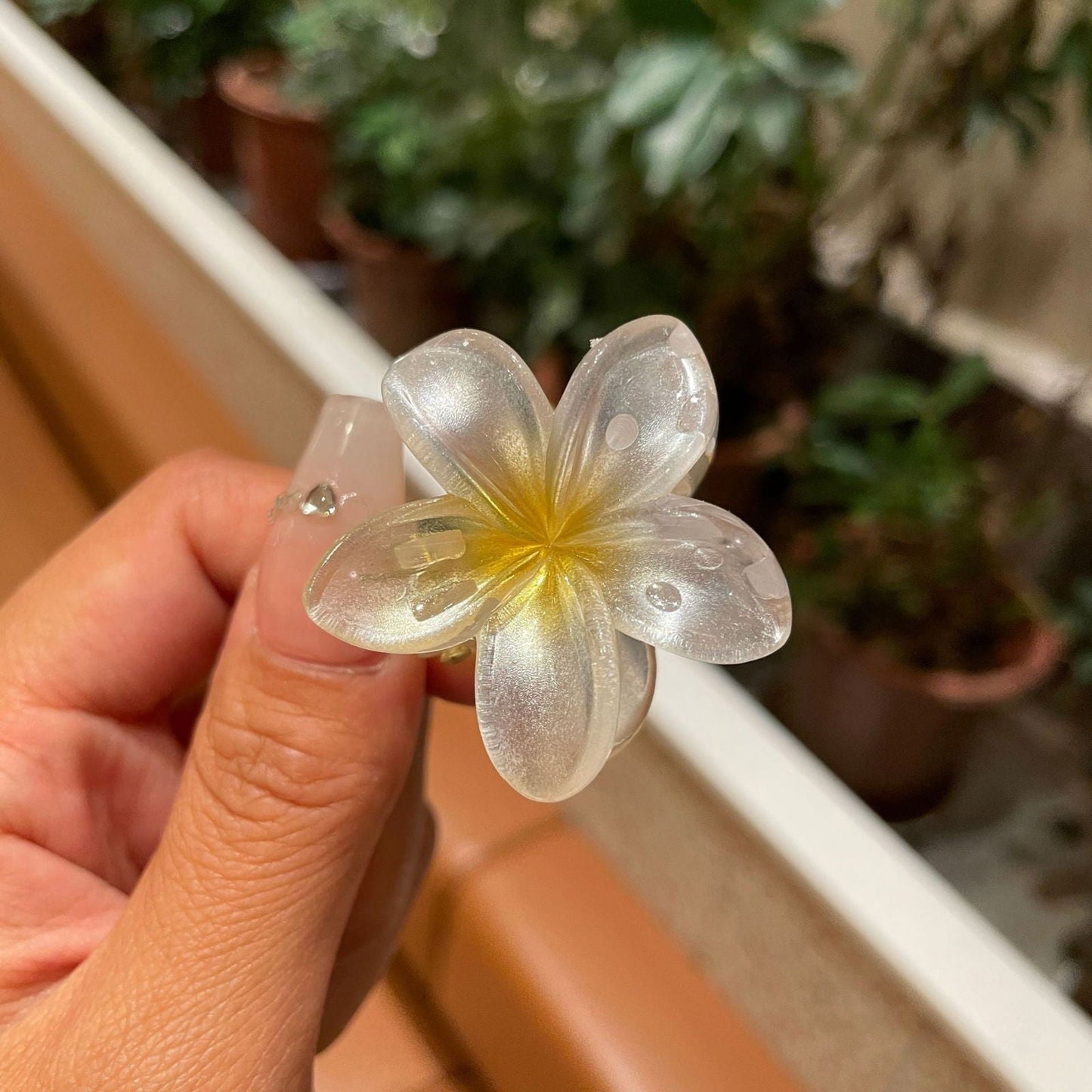 4CM Plumeria Rubra Grip Flower Barrettes Femelle - Ivory Deals Market