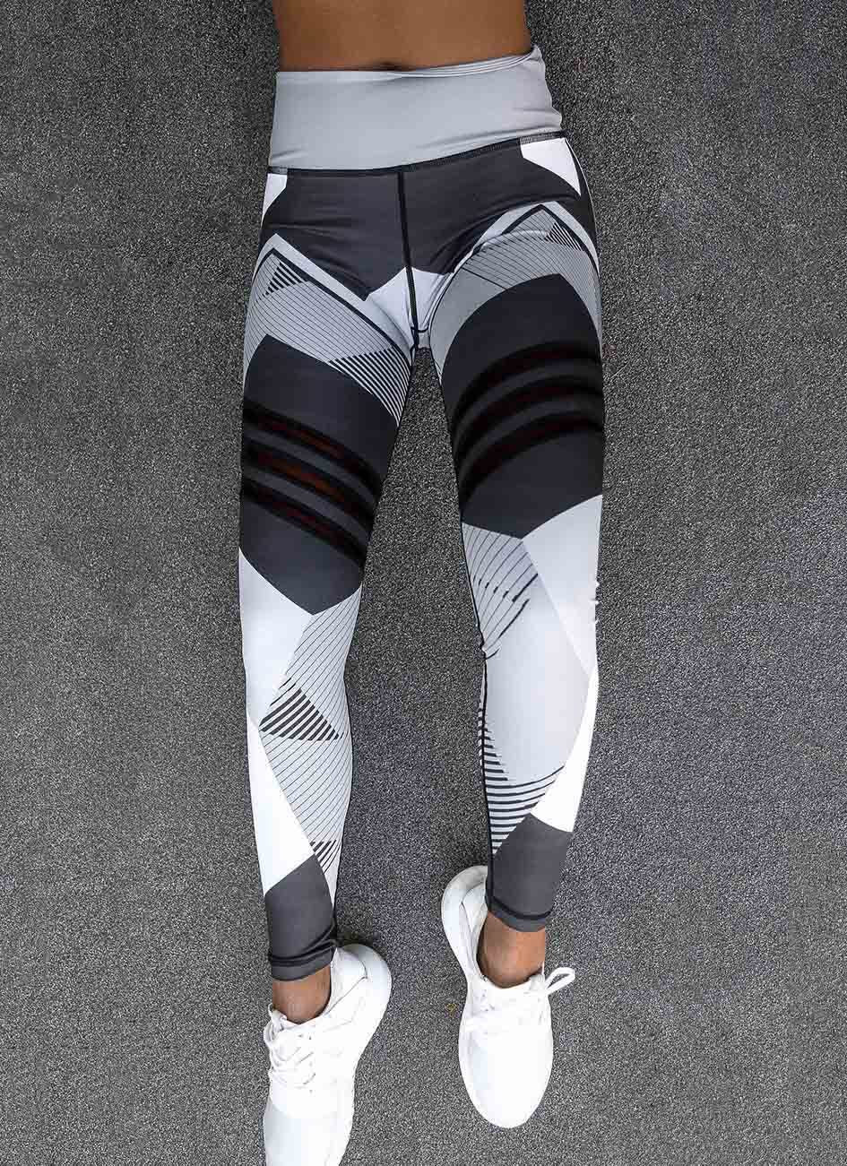 Pantalon de sport réfléchissant pour le yoga.