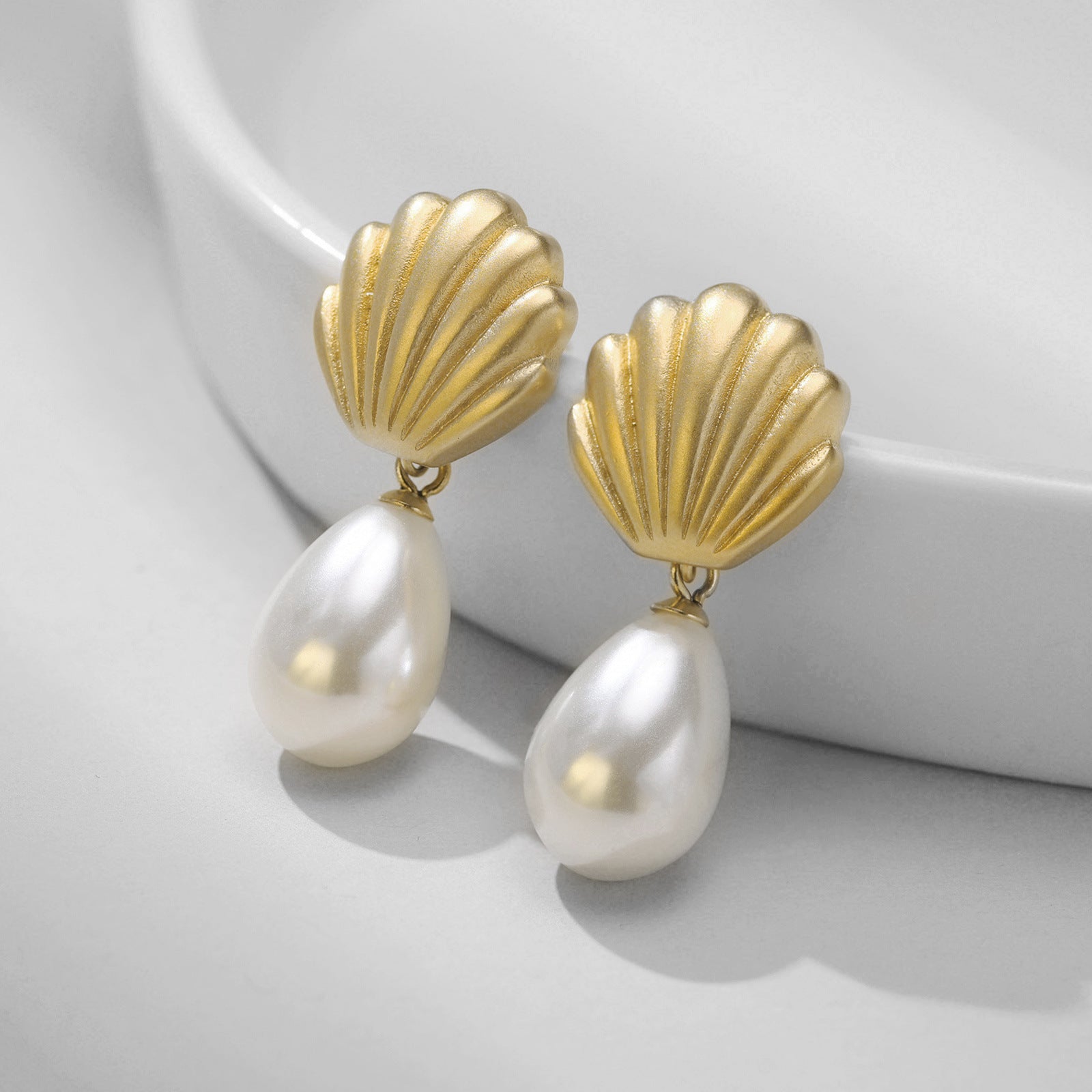 Perle artificielle Niche Boucles d'oreilles en or 18 carats pour femmes - Ivory Deals Market