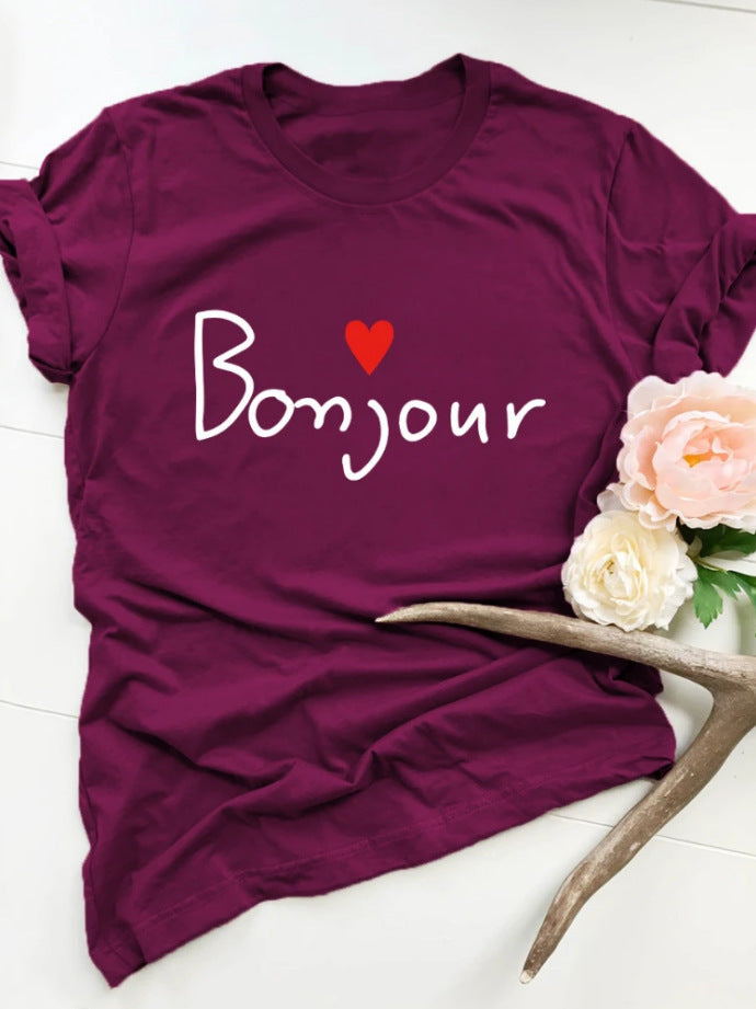 T-shirt imprimé à la mode pour femmes.