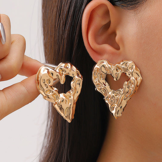 Nouveaux boucles d'oreilles en forme de cœur creux plissées en lave, bijoux exagérés de personnalité pour femmes, bijoux de la Saint-Valentin.