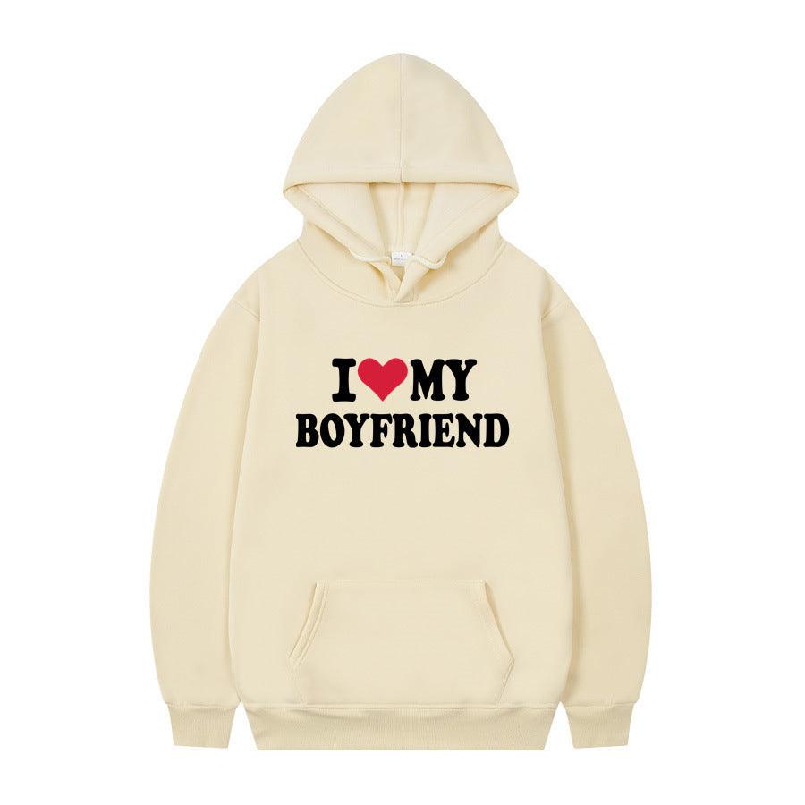 Sweat à capuche imprimé I Love My Boyfriend Pull - Ivory Deals Market