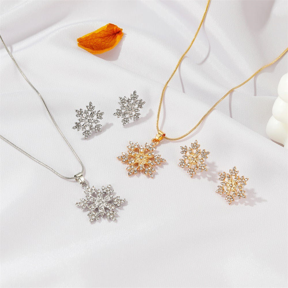 Ensemble de collier flocon de neige de 3 pièces avec boucles d'oreilles en strass et collier pendentif en chaîne de clavicule, cadeau de la Saint-Valentin.