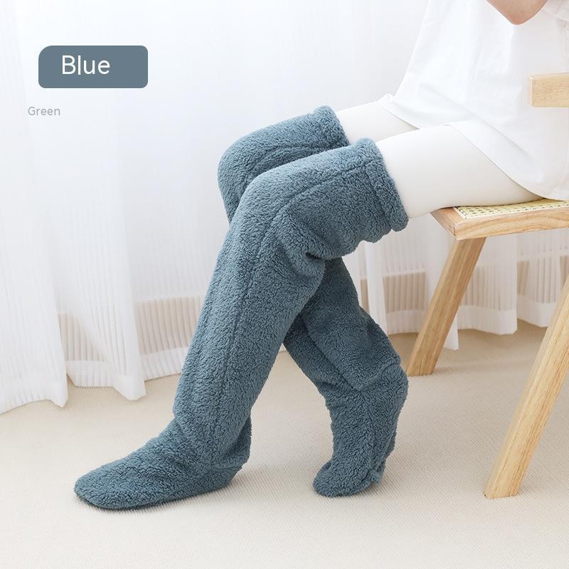 Chaussettes longues et chaudes en laine pour l'hiver, qui montent au-dessus du genou et protègent du froid au niveau des jambes et des genoux. Chaussettes idéales pour rester au chaud à la maison.