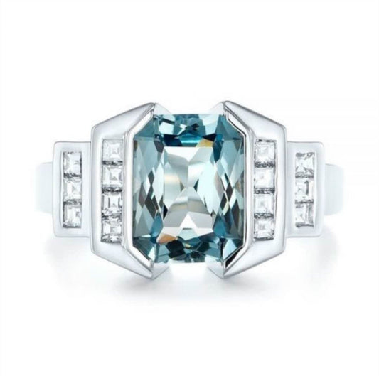 Bague rectangulaire en zircon bleu mer clair - Ivory Deals Market