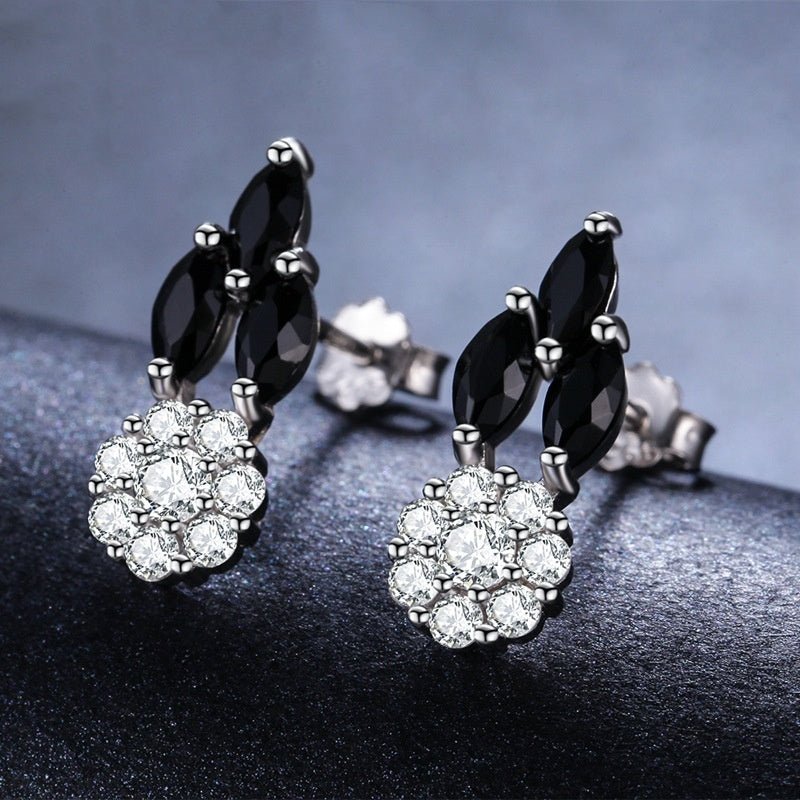 Boucles d'oreilles en zircon rond plaqué cuivre. - Ivory Deals Market