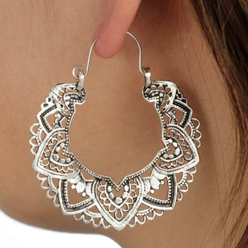 Boucles d'oreilles ethniques bohémiennes. - Ivory Deals Market