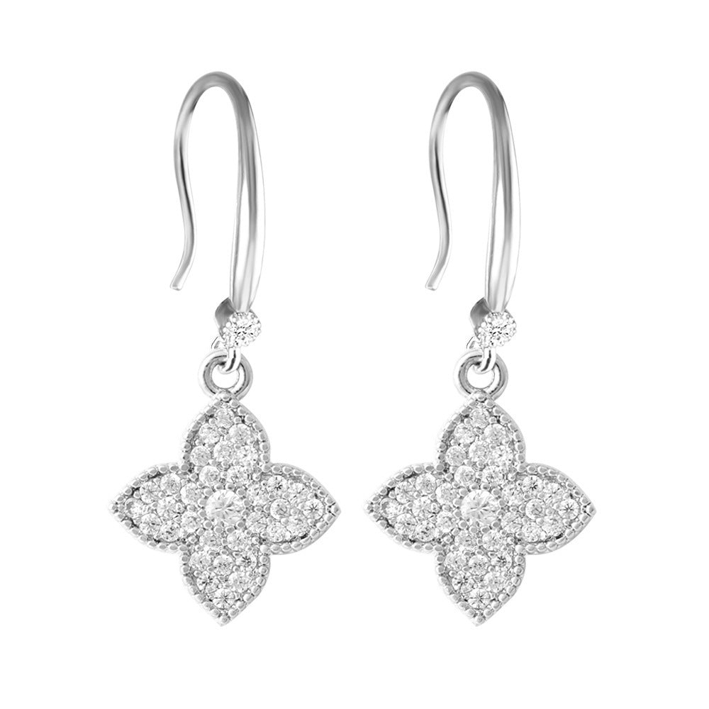 Boucles d'oreilles exquises en forme de trèfle à quatre feuilles, fleurs de zircon brillant assorties à toutes les boucles d'oreilles de luxe léger et de simplicité - Ivory Deals Market