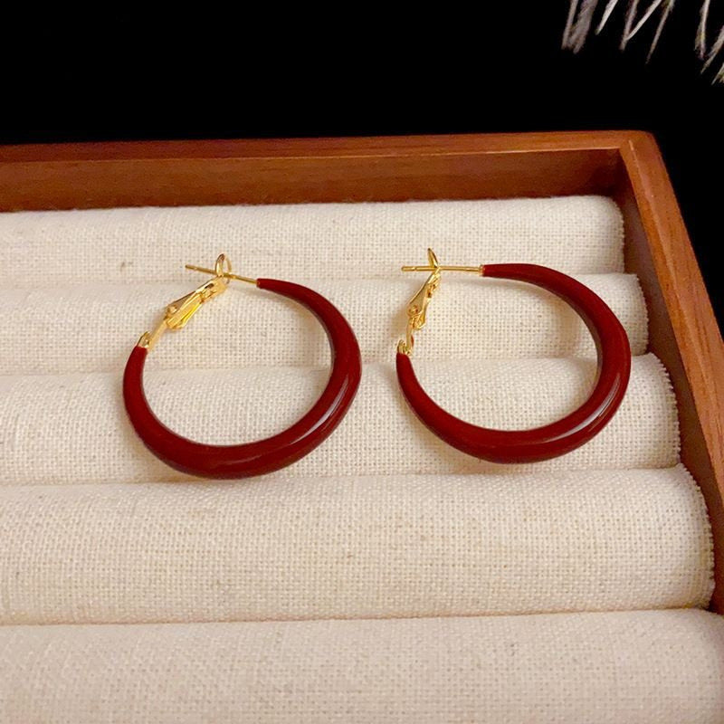 Bracelet et boucles d'oreilles en émail rouge rétro à taches d'huile de luxe léger à intérêt spécial.