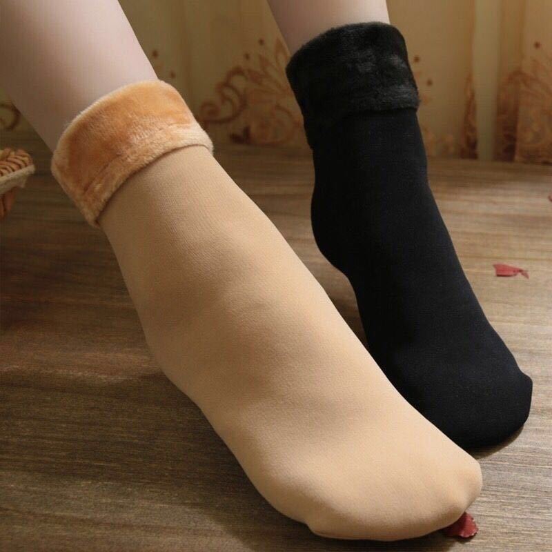 Chaussettes d'automne et d'hiver pour hommes et femmes, chaussettes hautes en nylon imitation, chaussettes épaisses en velours pour la neige. - Ivory Deals Market