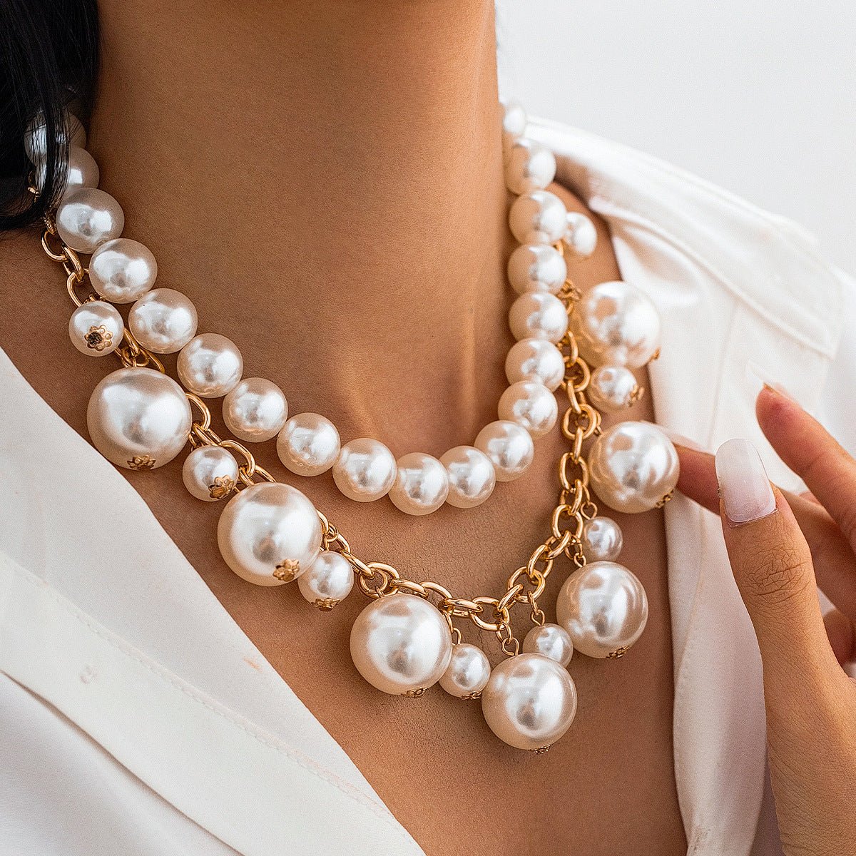 Collier pendentif en perles synthétiques à la mode en alliage. - Ivory Deals Market