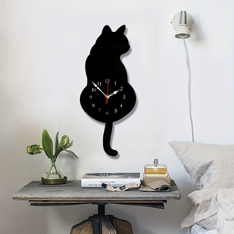 Horloge murale à pendule de chat noir fantaisiste avec décoration amusante et unique pour le salon et la chambre à coucher - Ivory Deals Market