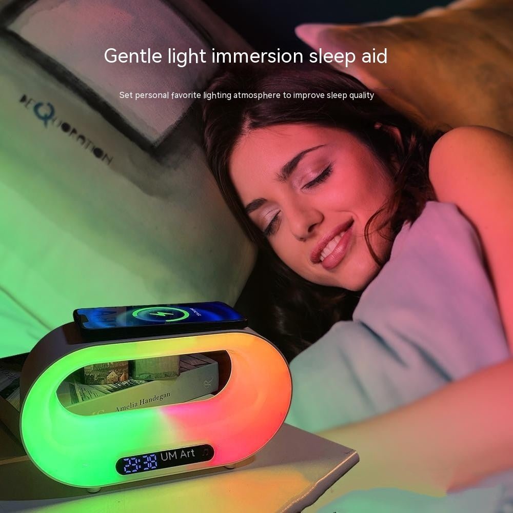 Lampe de bureau intelligente multifonctionnelle à contrôle d'application, avec lumière LED 3 en 1, chargeur sans fil et réveil, à atmosphère RGB - Ivory Deals Market