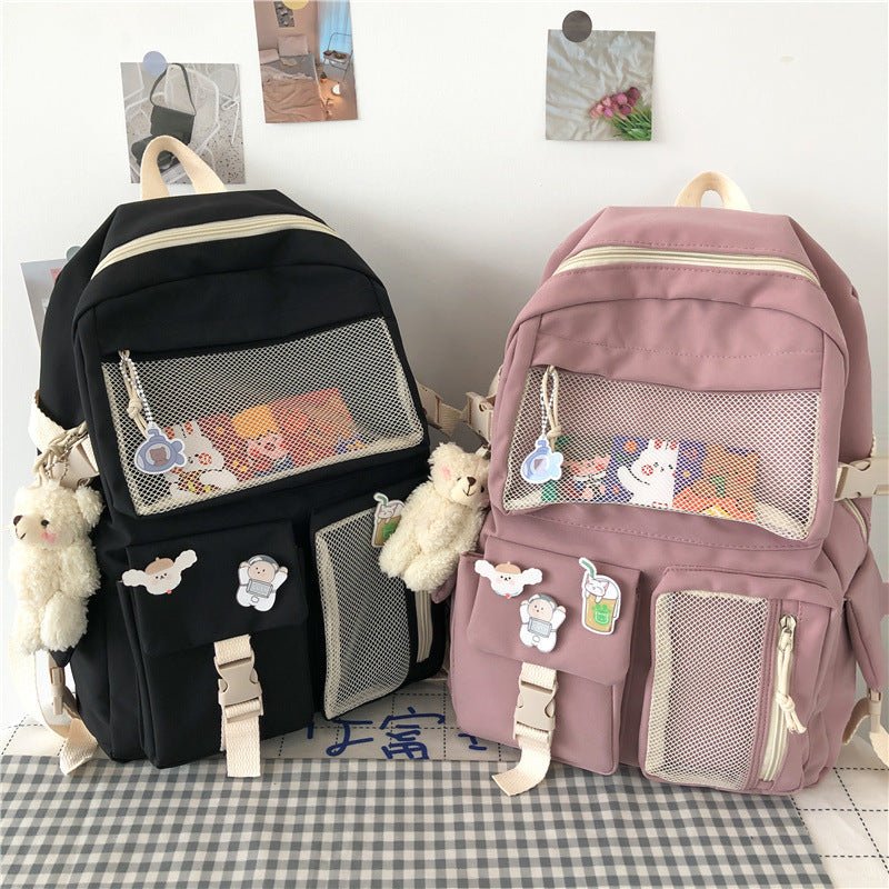 Les élèves du collège à grande capacité adoptent la tendance du sac à dos Harajuku - Ivory Deals Market